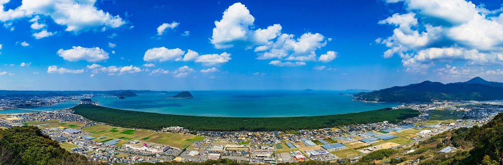 鏡山展望台からのパノラミックな景色