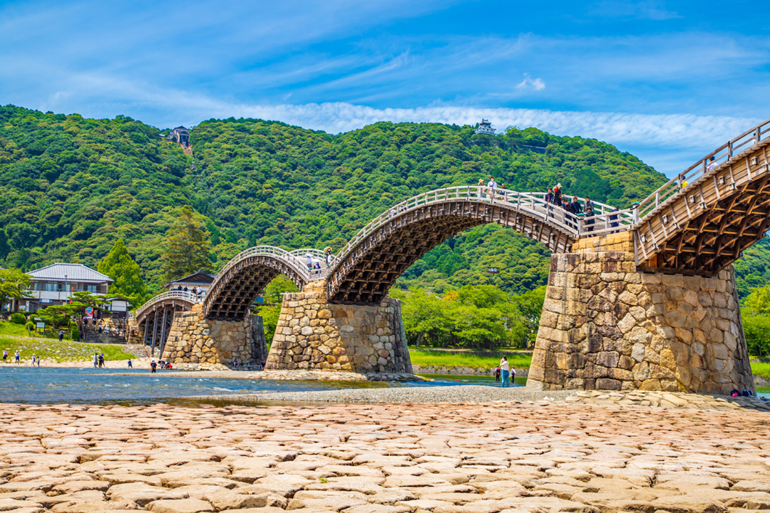 山口県岩国市　晴天の錦帯橋