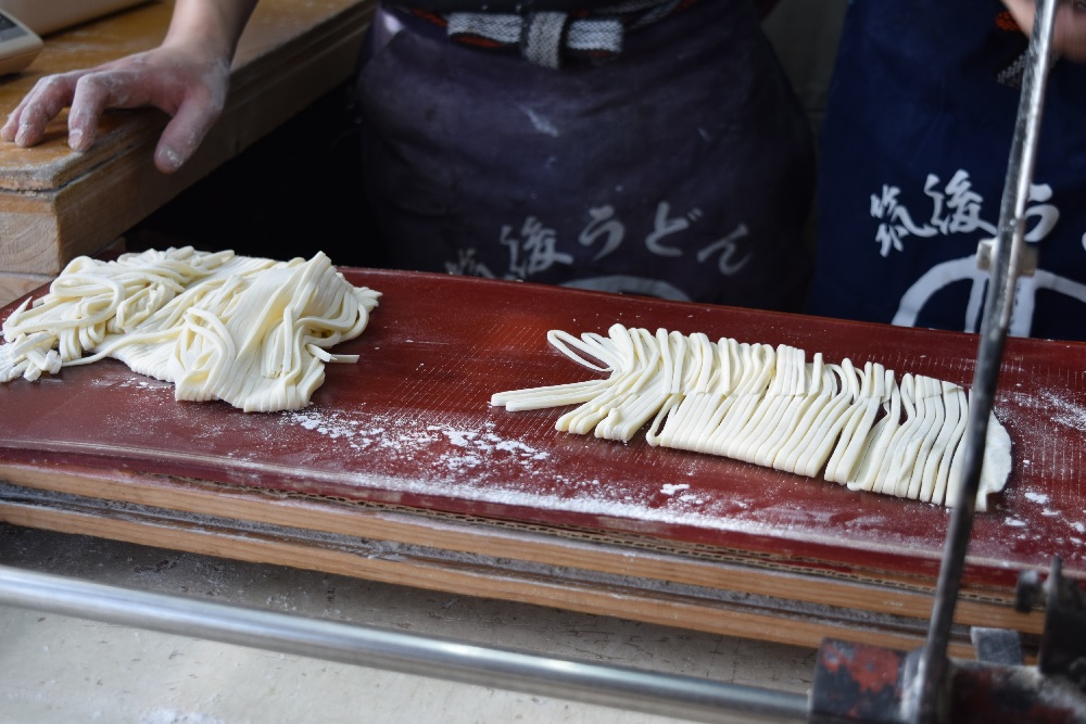 筑後うどんで、うどん手作り体験