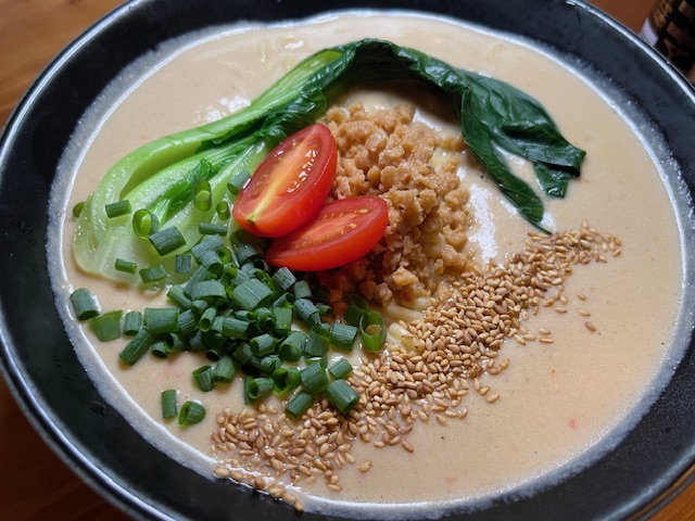 BUGORO　ALL VEGANの米粉麺ヴィーガンタンタン麺