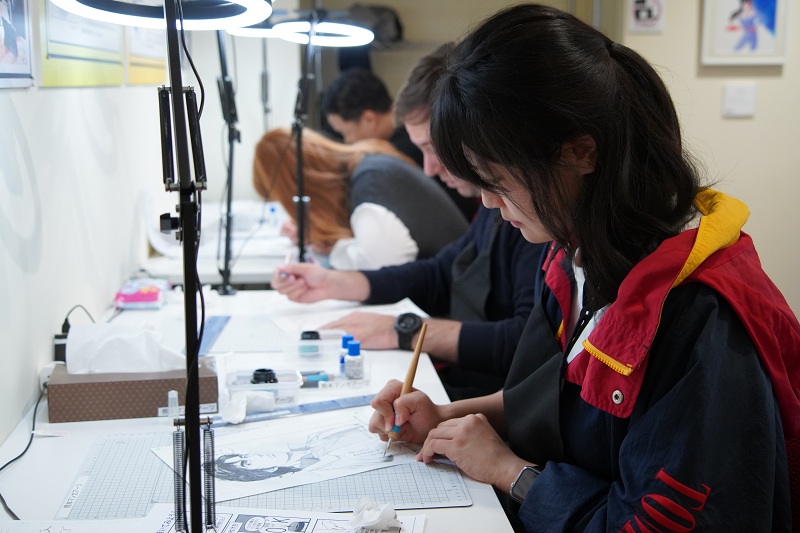 熊本漫画道場でペン入れ体験